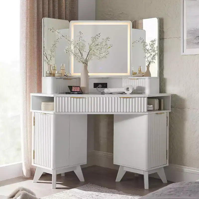 Coiffeuse d'angle avec miroir LED et station de recharge, 48" avec plateau en verre et armoires de rangement