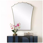 Miroir de courtoisie en laiton antique, arcade festonnée, 24" x 30,5", fixation murale